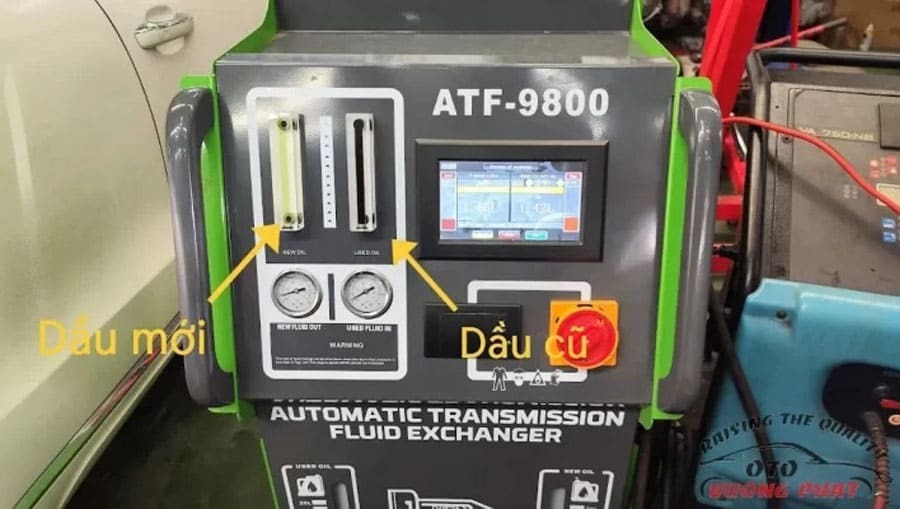 Dấu hiệu cần thay nhớt hộp số ô tô